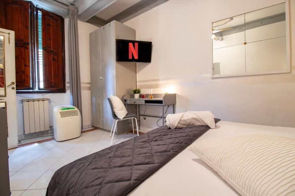 Firenze Duomo 400 Metri *Dimora Degli Specchi* Apartment Luaran gambar